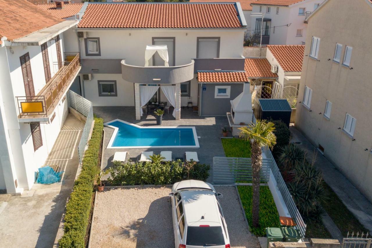 Apartma Mare *